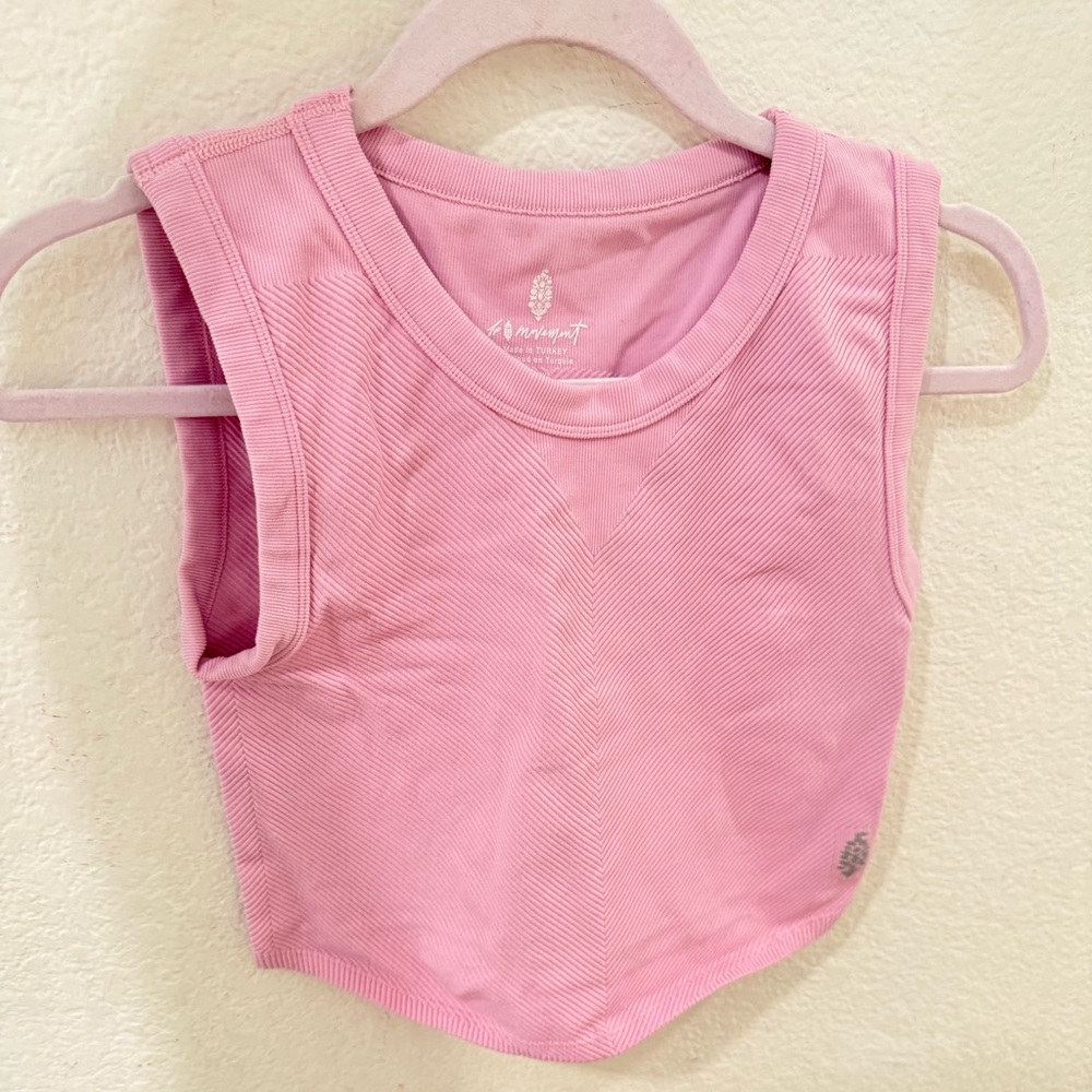 Free People FP Movemrnt pink crop top M/L